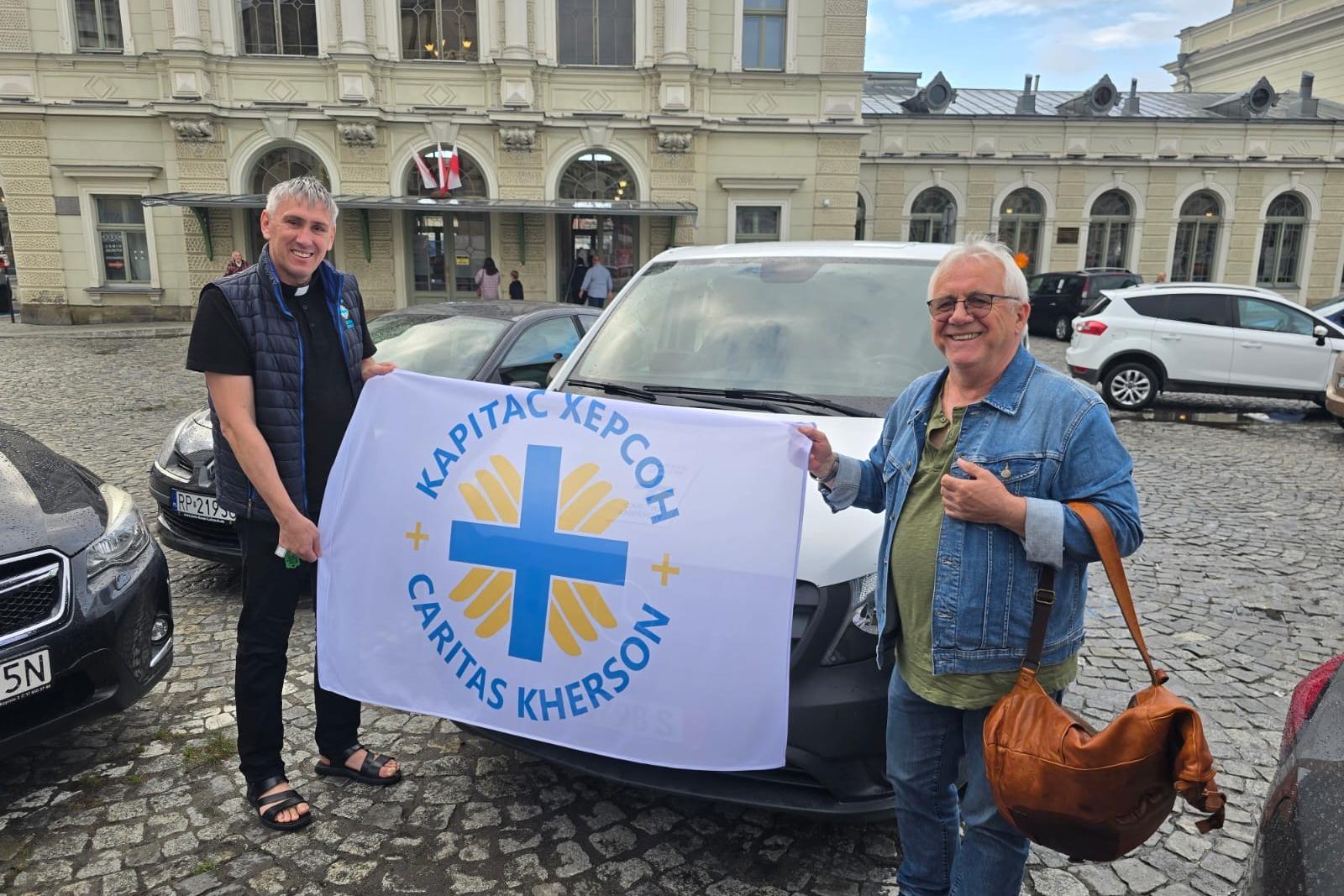Caritas-Pfarrer Ihor Makar und Diakon Dr. Zenon Szelest