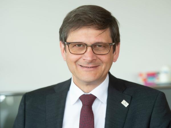 Der Bonner Superintendent Dietmar Pistorius